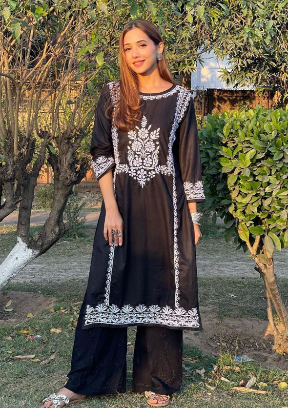 Sidra Chikankari Cotton Straight Kurta
