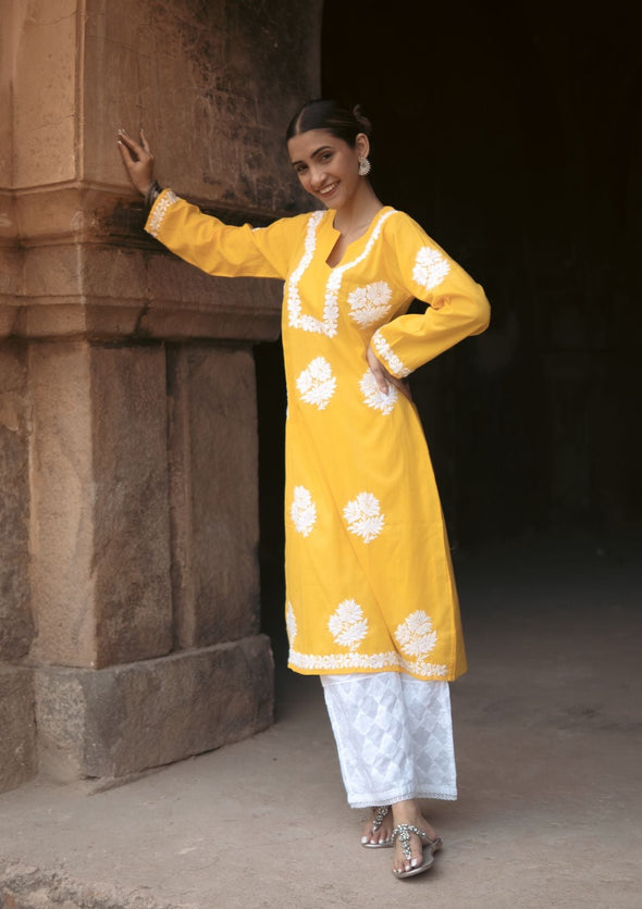 Kinza Chikankari Cotton Straight Kurta