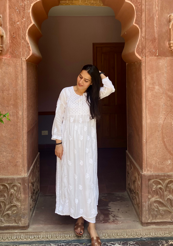 Umaiza Chikankari Muslin Straight Kurta