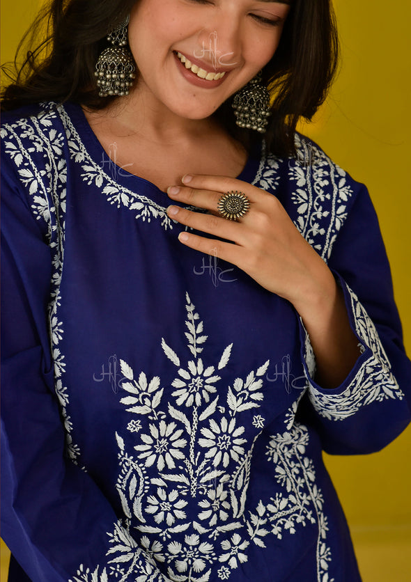 Emira Chikankari Cotton Straight Kurta