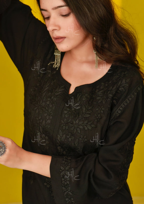 Fenal Chikankari Modal Straight Kurta