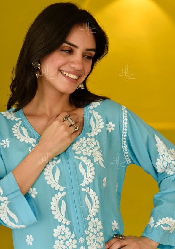 Hisana Chikankari Modal Straight Kurta