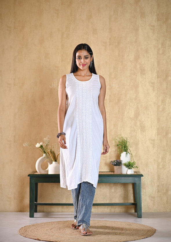 Tiraq Chikankari Cotton Sleeveless Straight Kurta