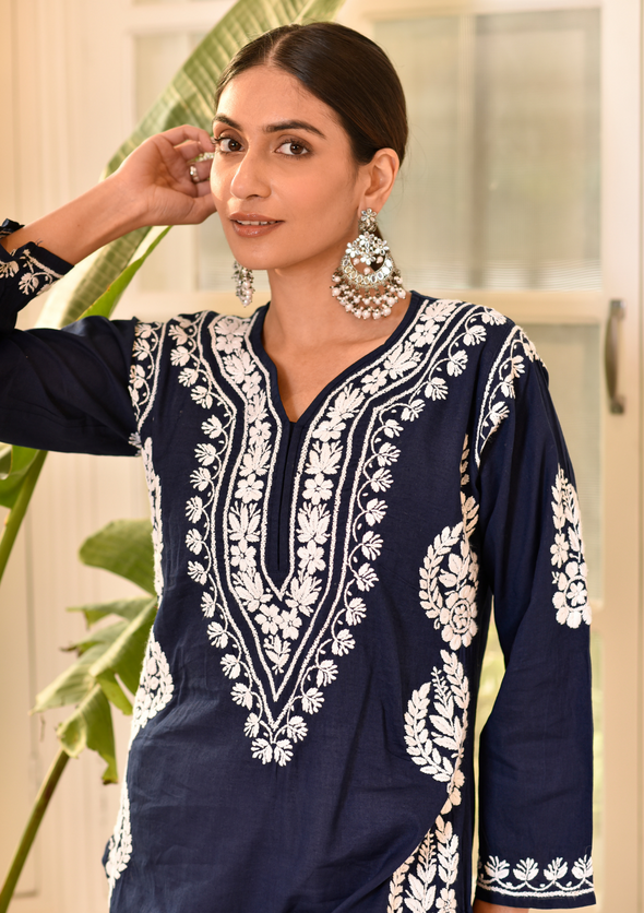 Akilah Chikankari Cotton Straight Kurta