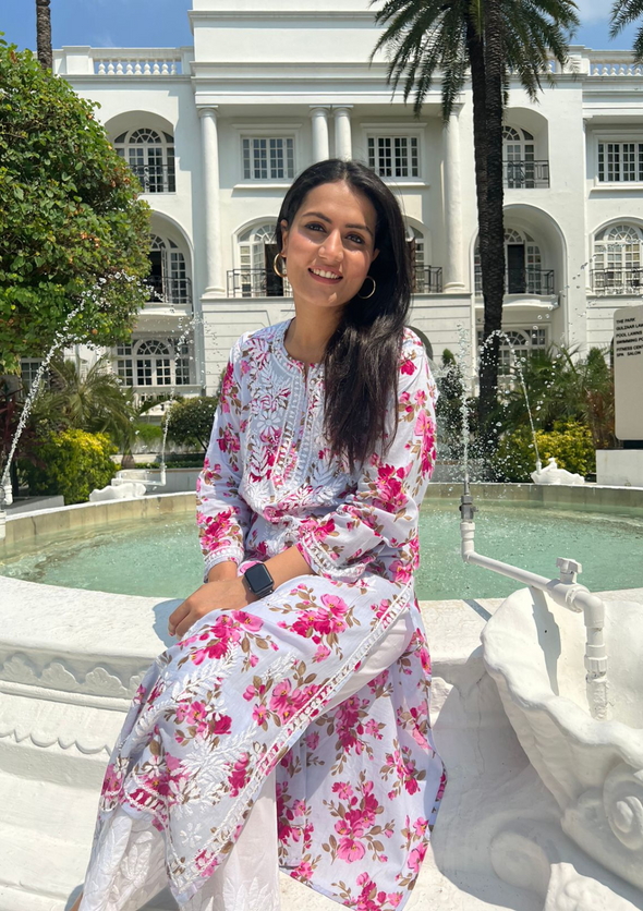 Dareen Chikankari Mulmul Straight Kurta