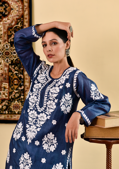 Midha Chikankari Silk Straight Kurta