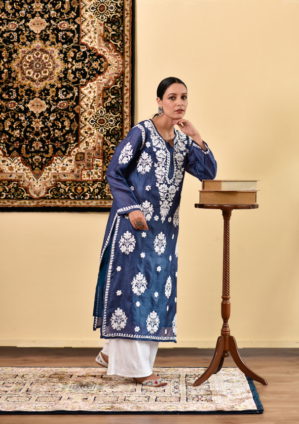 Midha Chikankari Silk Straight Kurta
