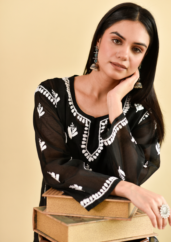 Shahira Chikankari Chanderi Straight Kurta