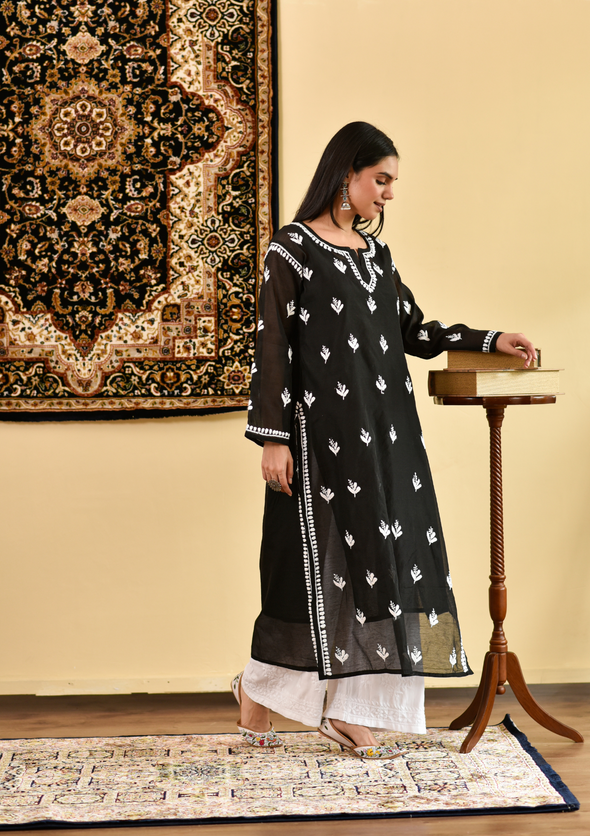Shahira Chikankari Chanderi Straight Kurta