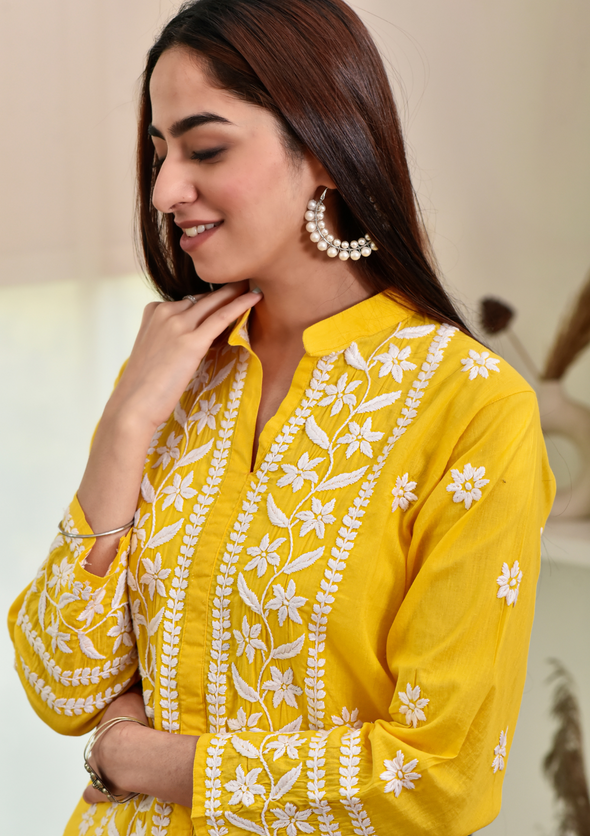 Thaniya Chikankari Cotton Straight Short Kurta