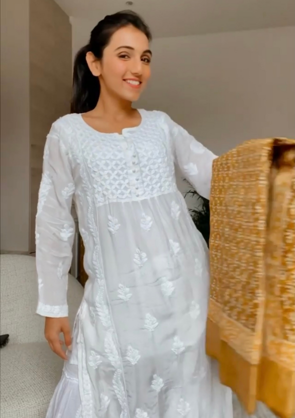 Umaiza Chikankari Muslin Straight Kurta