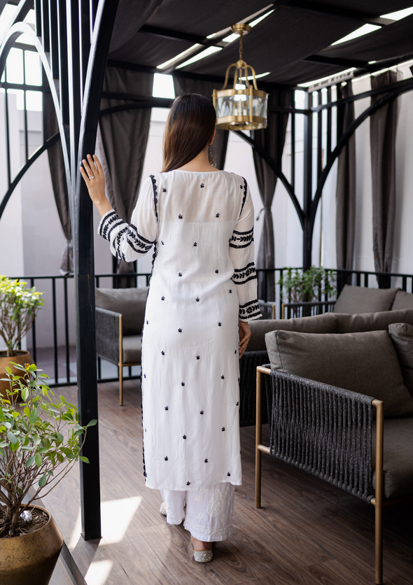 Adila Chikankari Muslin Straight Kurta